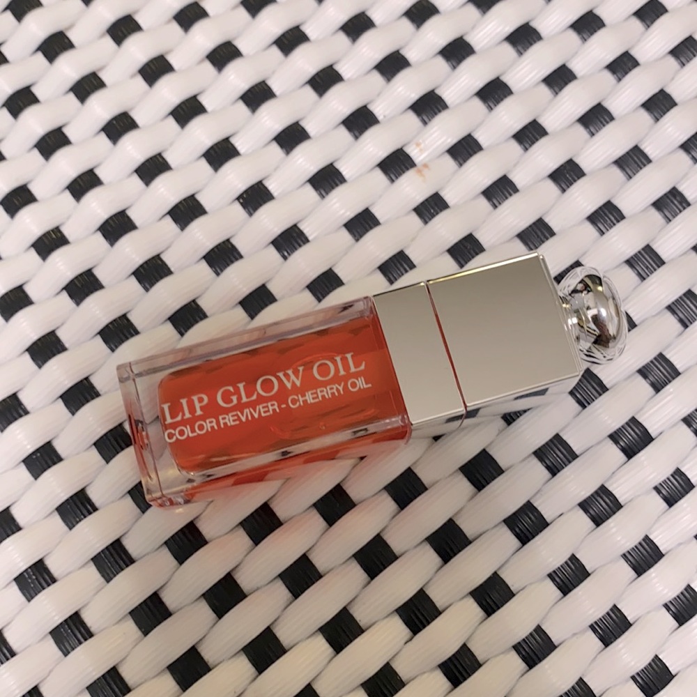 Dior 004 coral lip oil gloss